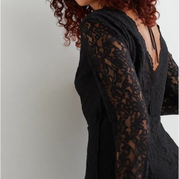 H&M Black Lace V-neck dress (S) - Picture 3 of 5